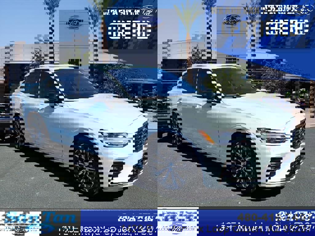 2022 Volvo S60 B5 Momentum