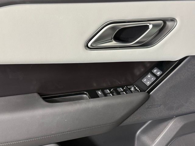 2026 Land Rover Range Rover Velar Dynamic SE