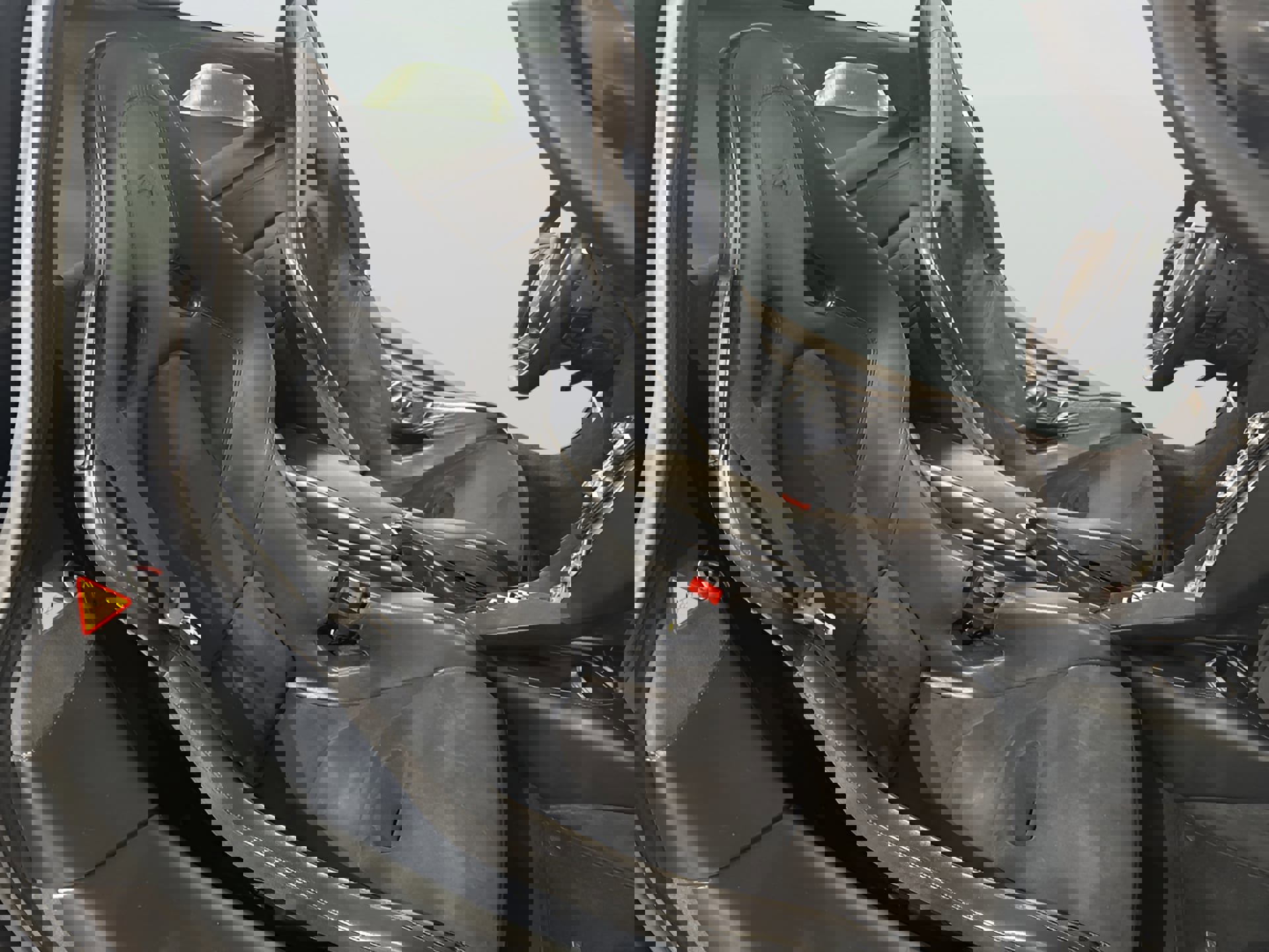 Used 2018 McLaren 720S photo 26