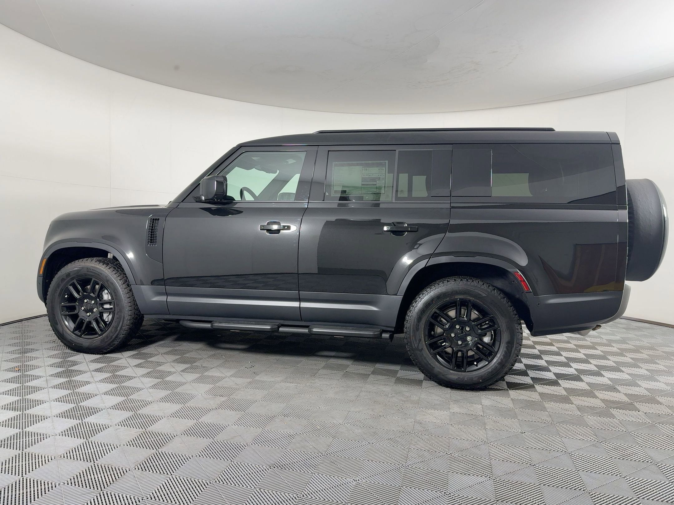 2026 Land Rover Defender 130 S