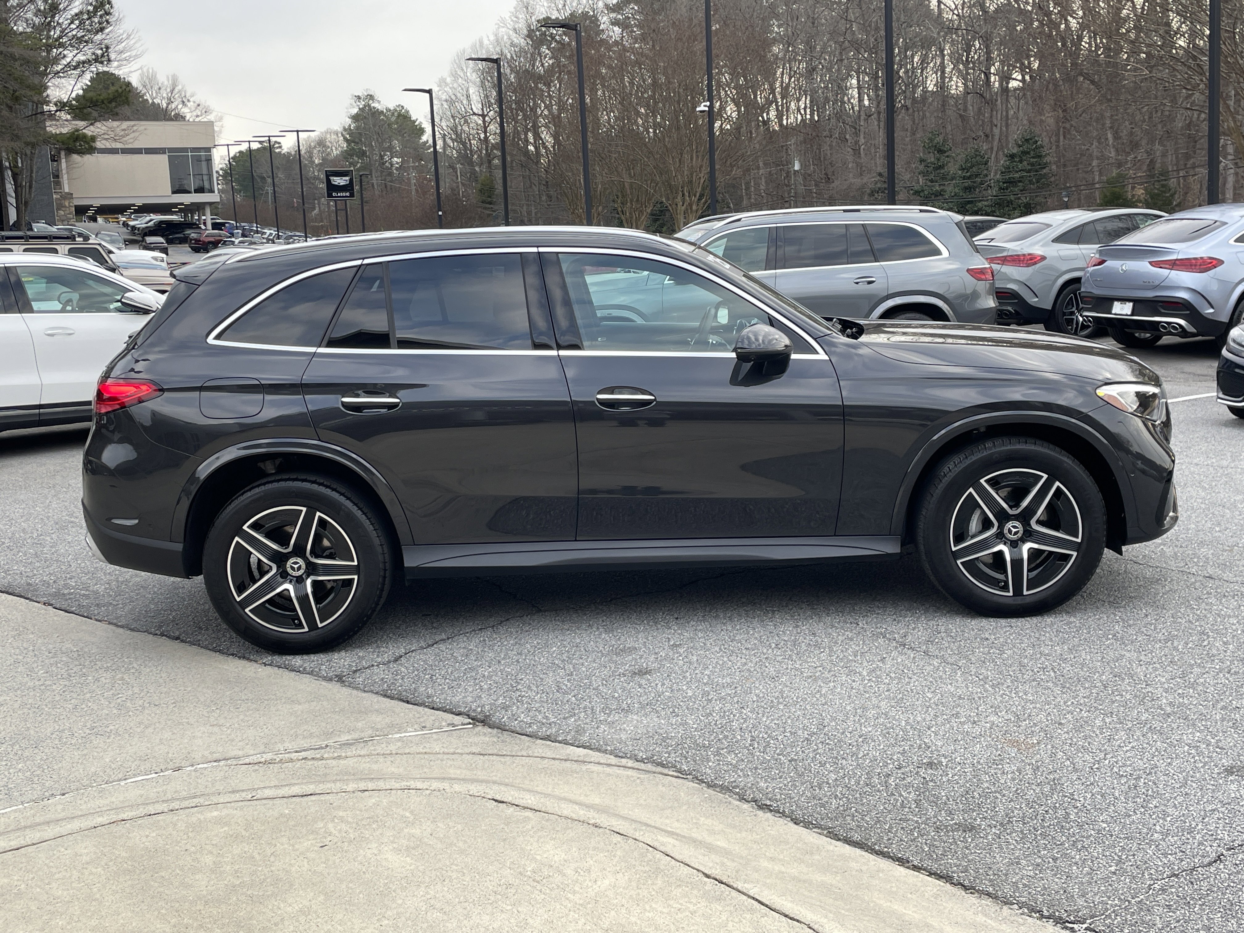 2025 Mercedes-Benz GLC 300 4MATIC
