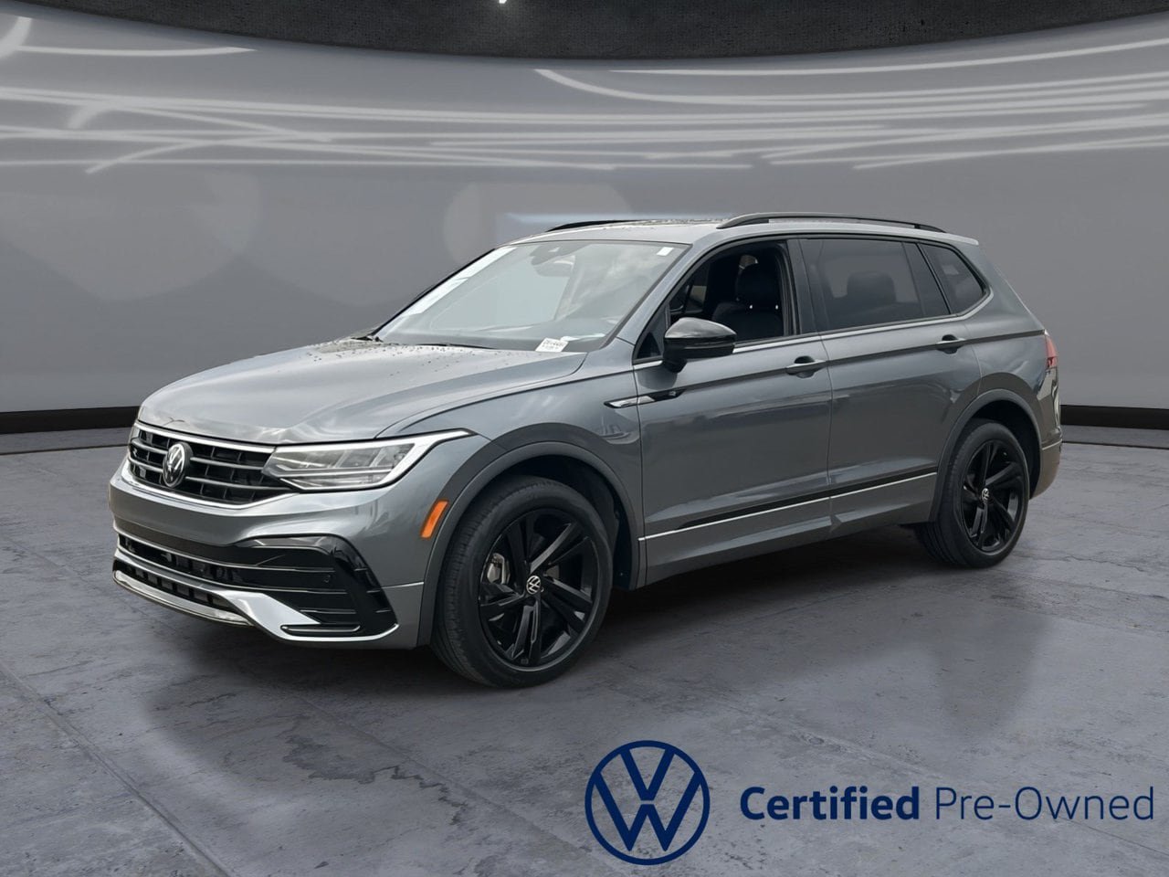 Used 2024 Volkswagen Tiguan SE R-Line
