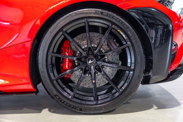 Used 2021 McLaren 765LT photo 39