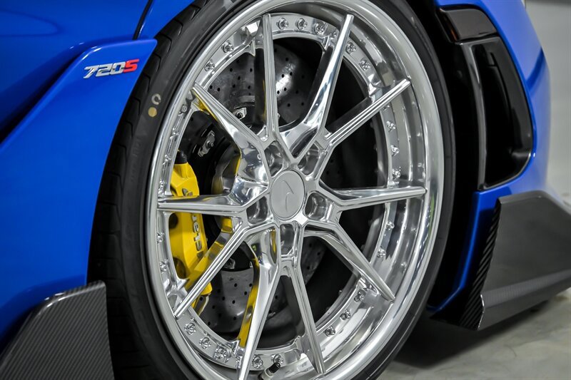 Used 2018 McLaren 720S photo 18