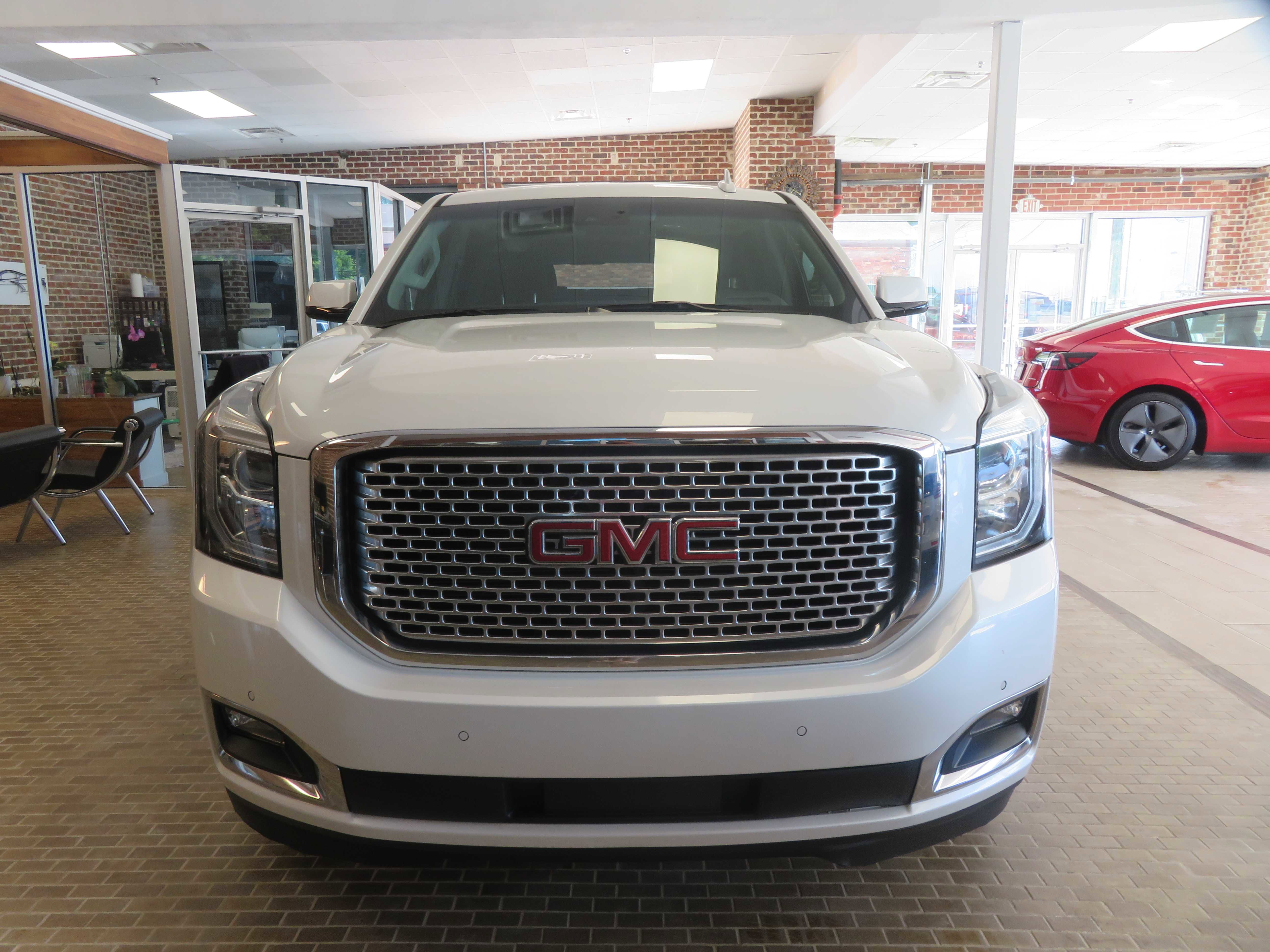 2017 GMC Yukon XL Denali