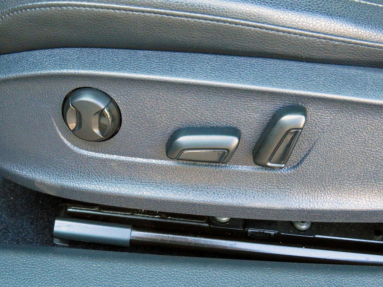 2014 Volkswagen Passat 1.8T SE