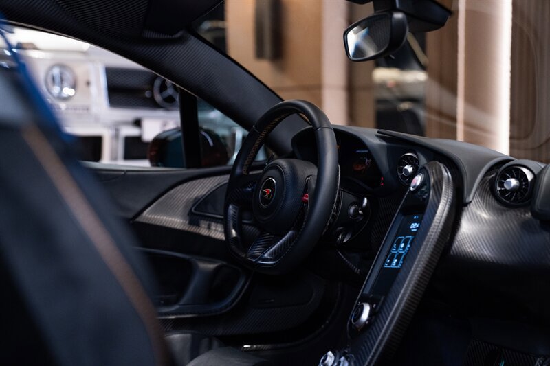 Used 2014 McLaren P1 photo 44