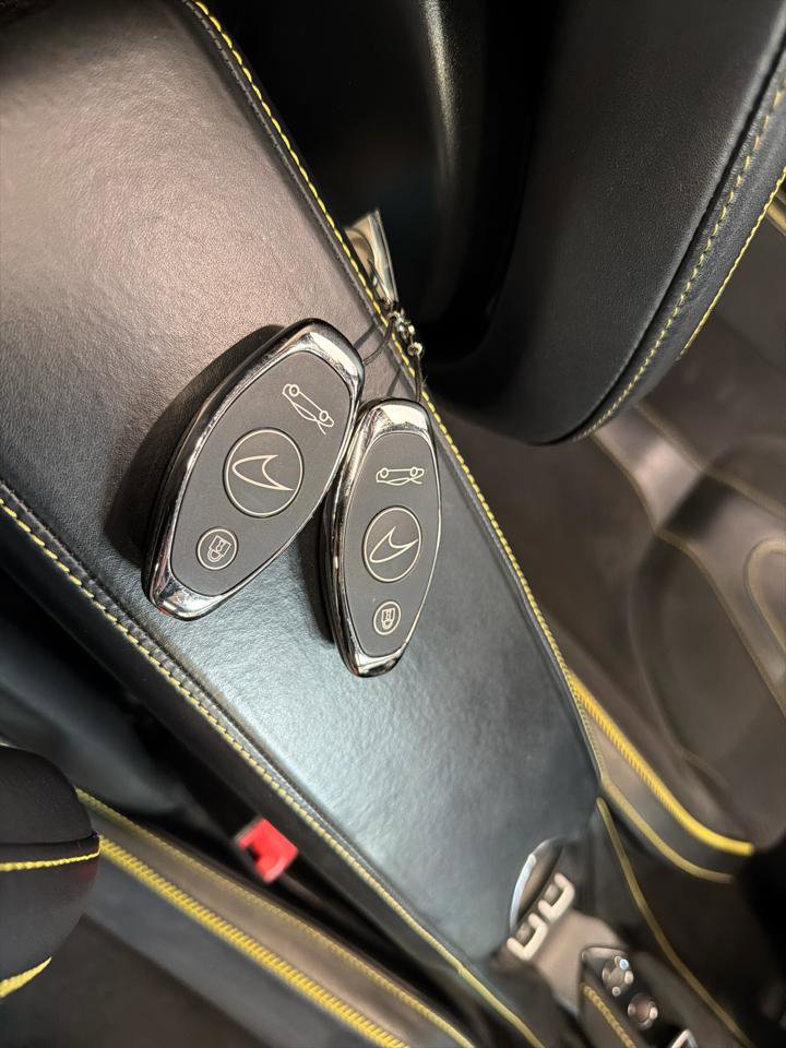 Used 2020 McLaren 720S Performance photo 25