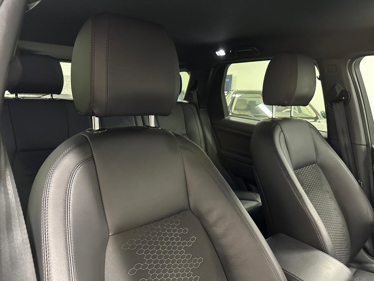 2019 Land Rover Discovery Sport SE