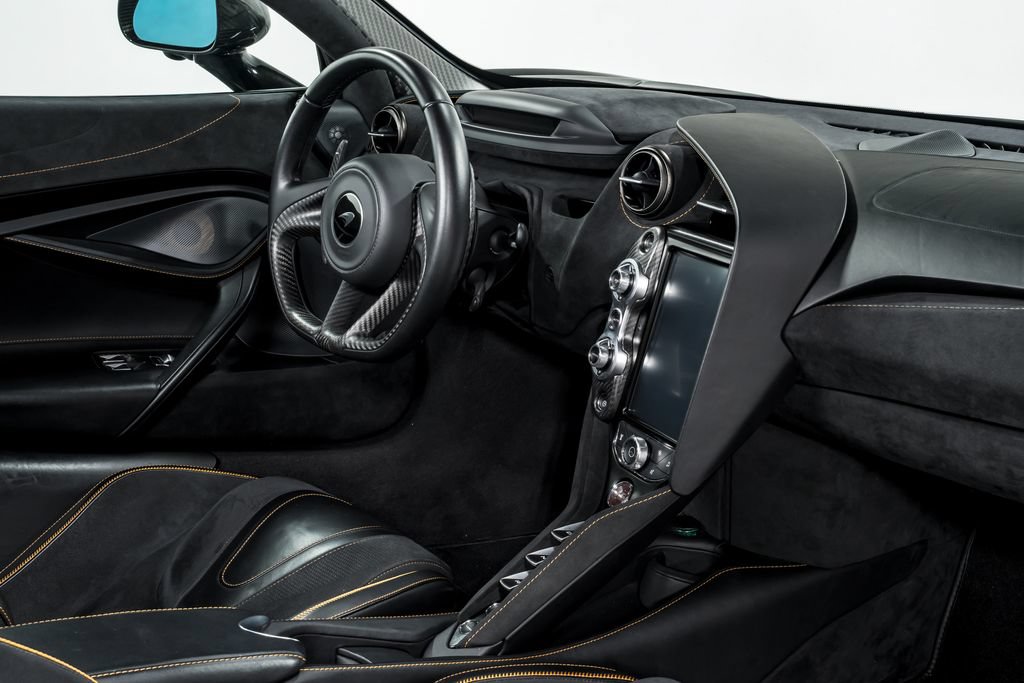 Used 2020 McLaren 720S Performance photo 28