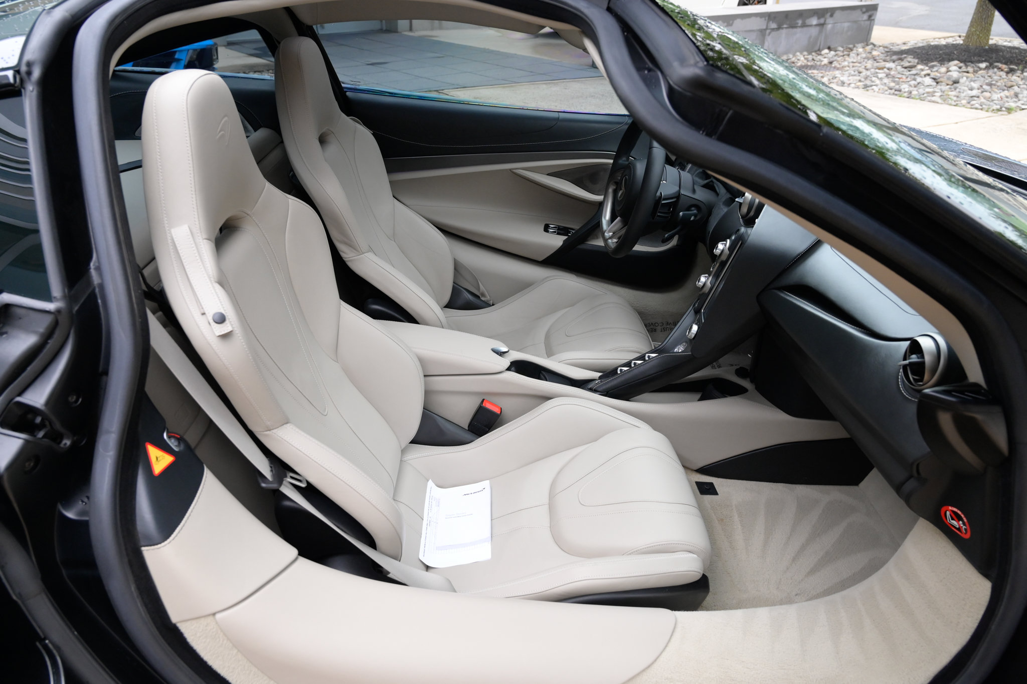 Used 2018 McLaren 720S Luxury photo 37
