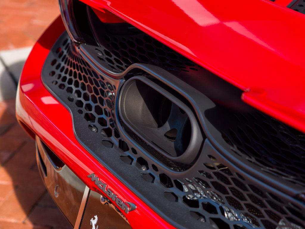 Used 2027 McLaren 750S Spider photo 24