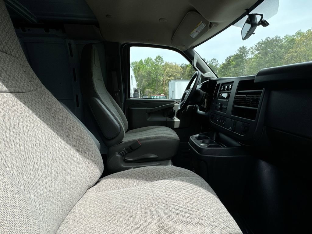 2024 GMC Savana 2500