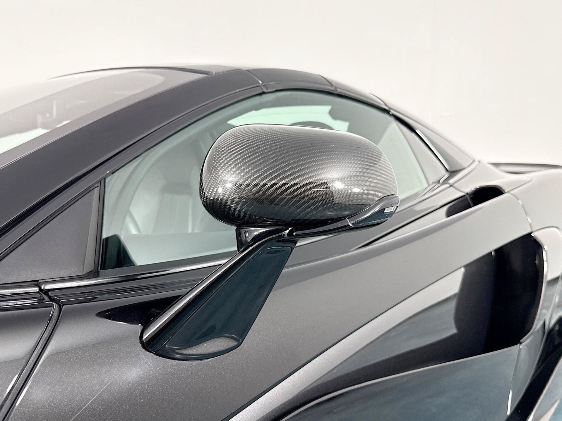 Used 2020 McLaren 600LT Spider photo 46