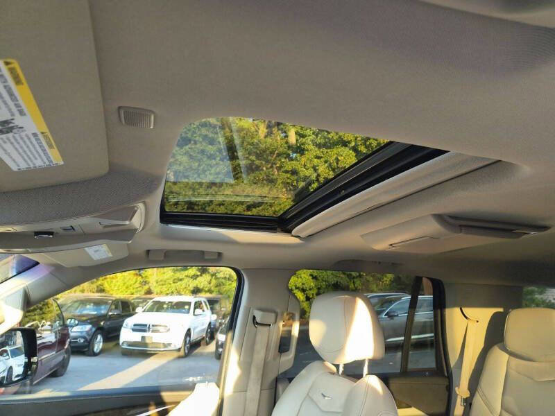 2018 Cadillac Escalade Luxury