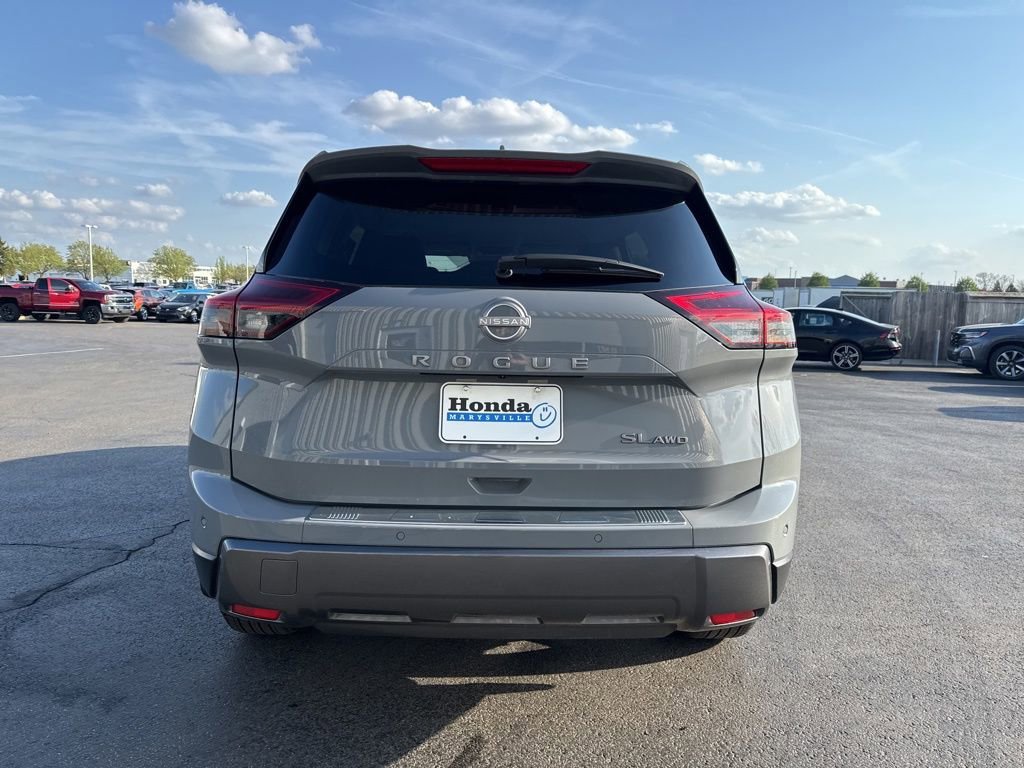 2025 Nissan Rogue SL