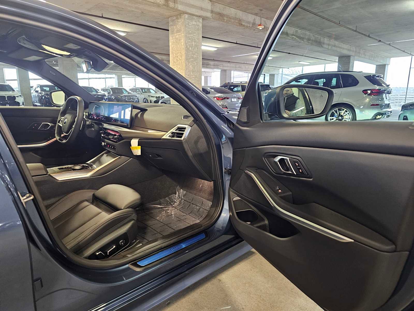 2025 BMW 330i xDrive Sedan