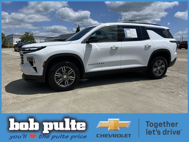 Used 2024 Chevrolet Traverse LT