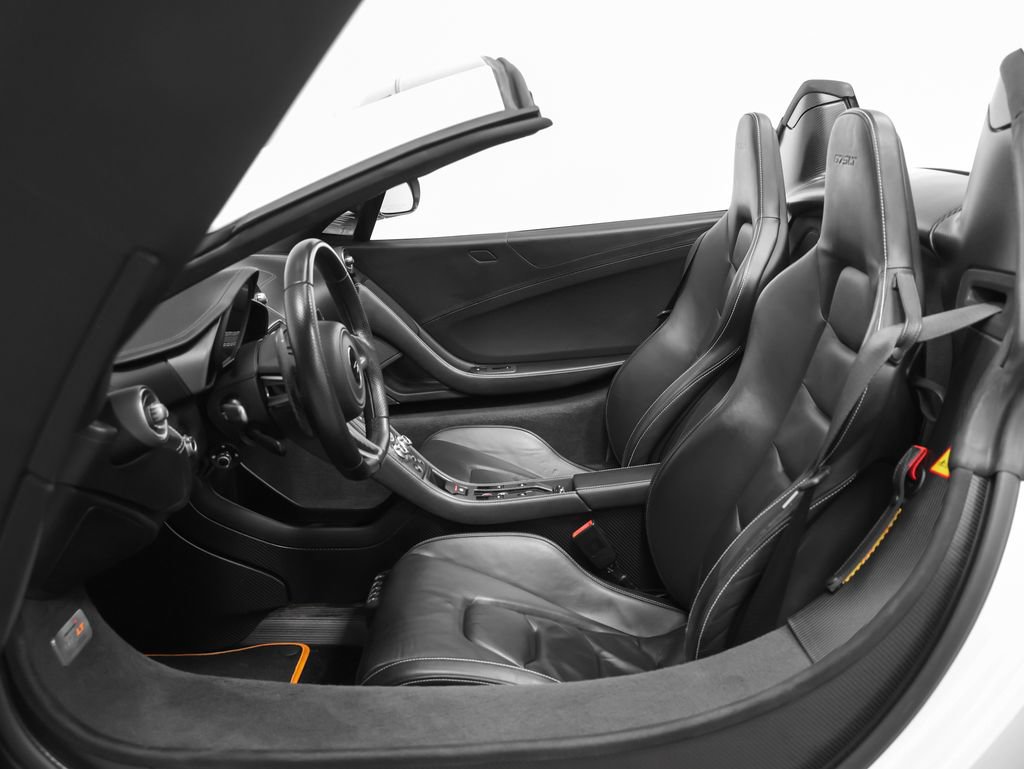 Used 2016 McLaren 675LT Spider photo 75
