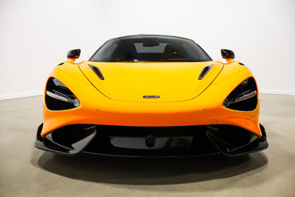 Used 2022 McLaren 765LT photo 33