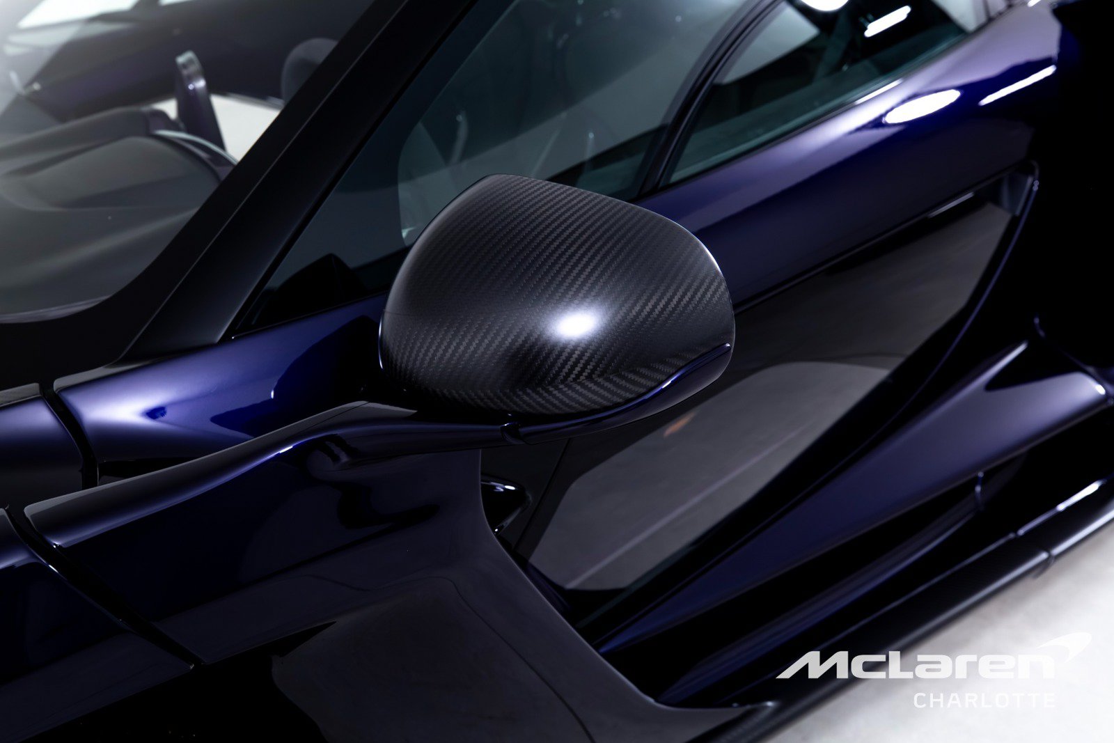 Used 2019 McLaren Senna photo 33