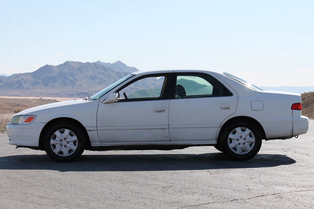 2001 Toyota Camry LE