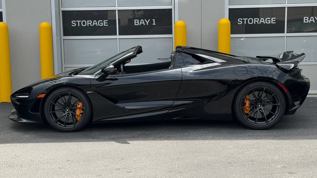 Used 2026 McLaren 750S Spider 3