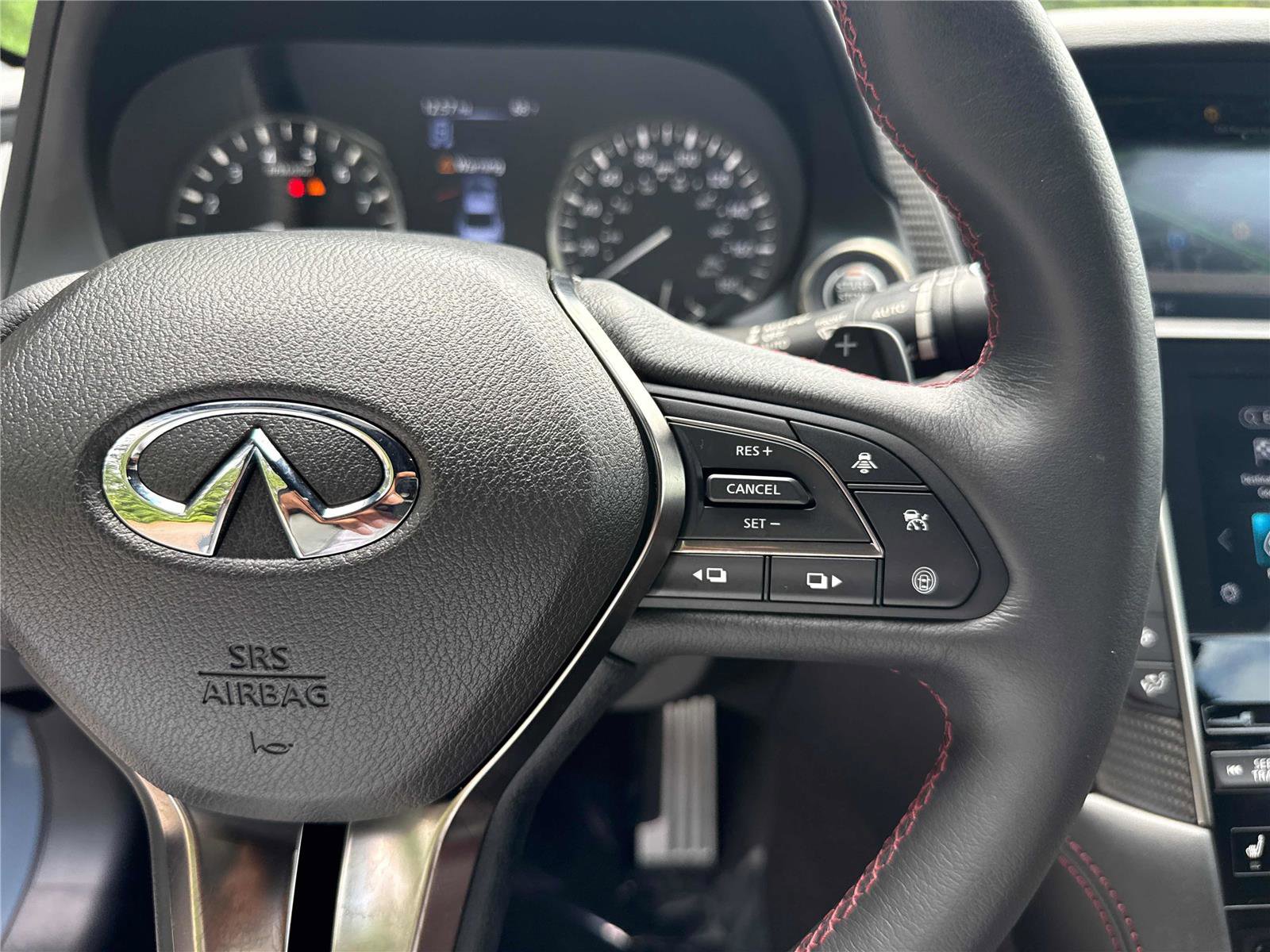 2022 INFINITI Q60 Red Sport 400