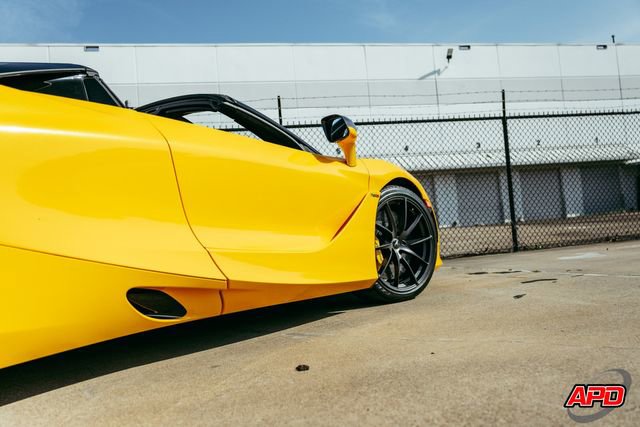 Used 2020 McLaren 720S Performance photo 35