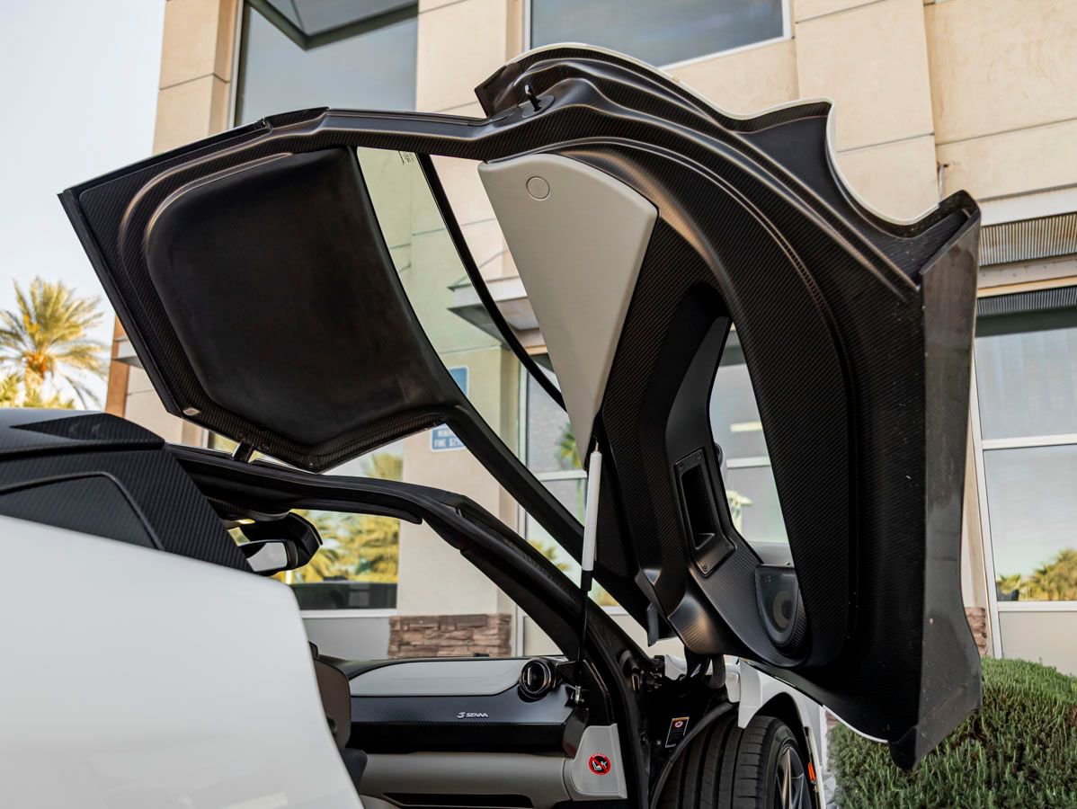Used 2019 McLaren Senna photo 28