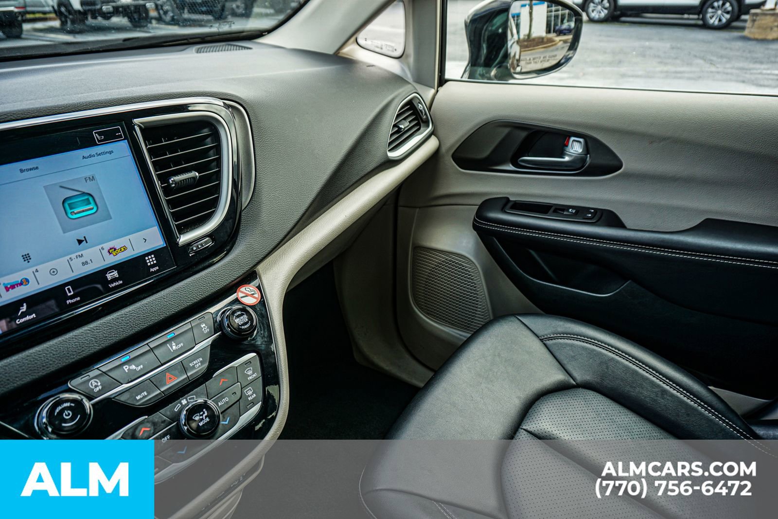 2024 Chrysler Pacifica Touring-L