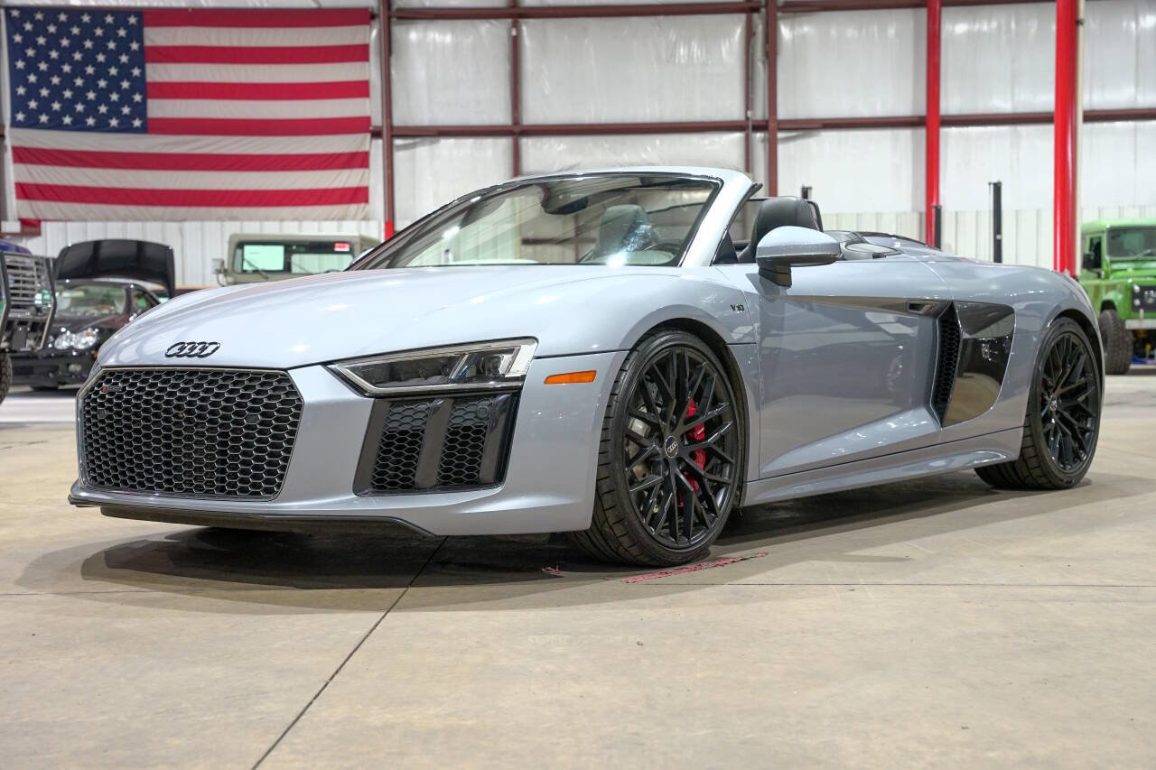 Used 2018 Audi R8 V10 w/ Carbon Exterior Package