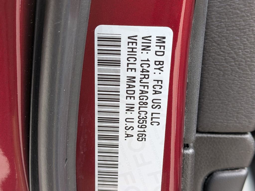 2020 Jeep Grand Cherokee Laredo