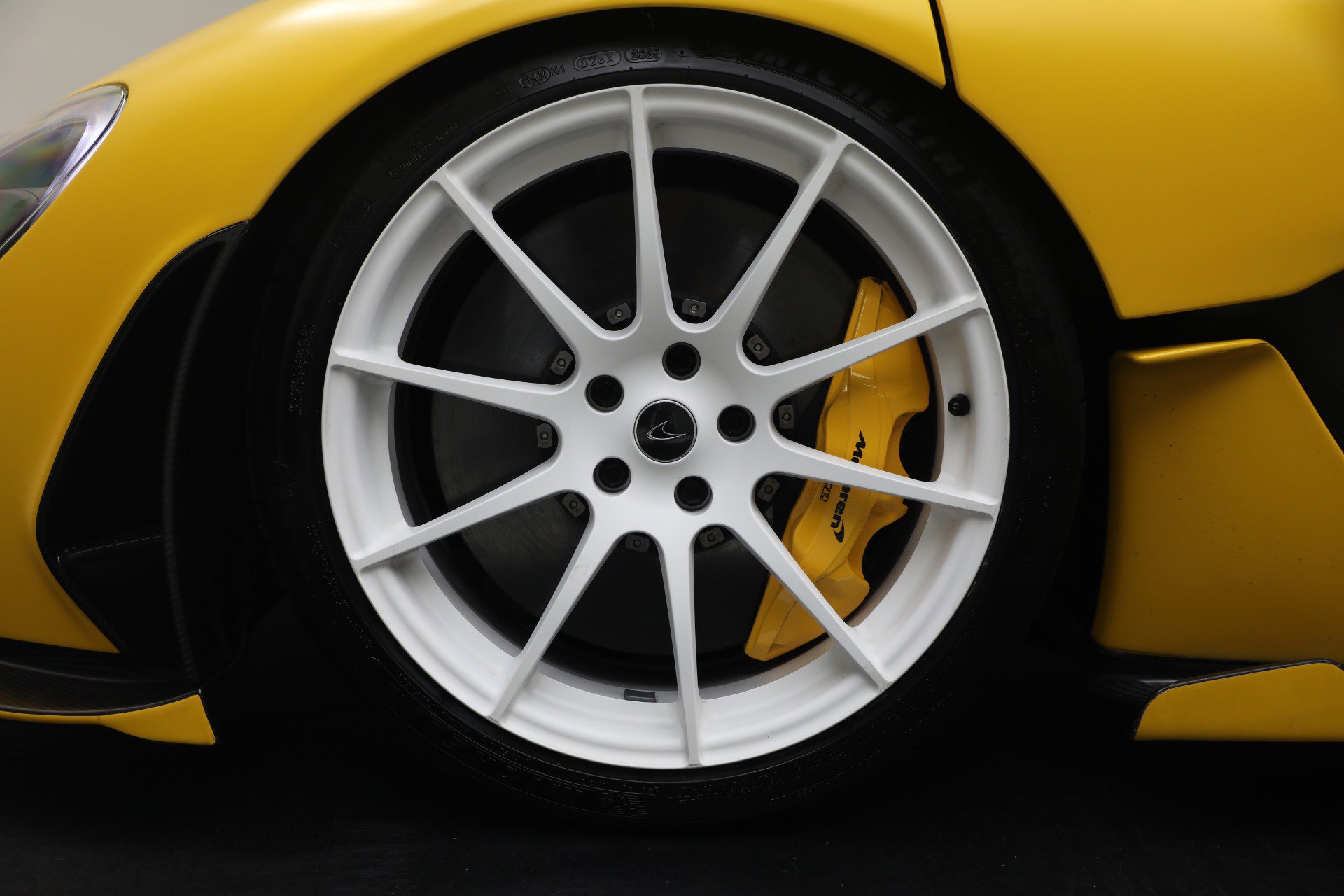 Used 2015 McLaren P1 photo 44