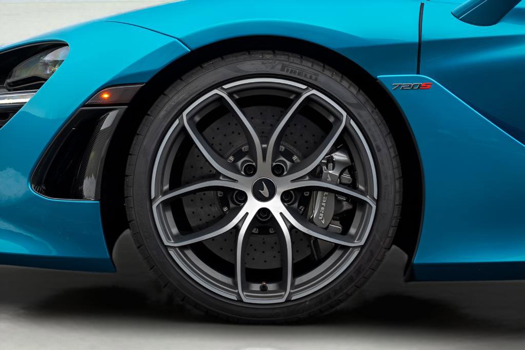 Used 2019 McLaren 720S Luxury photo 24