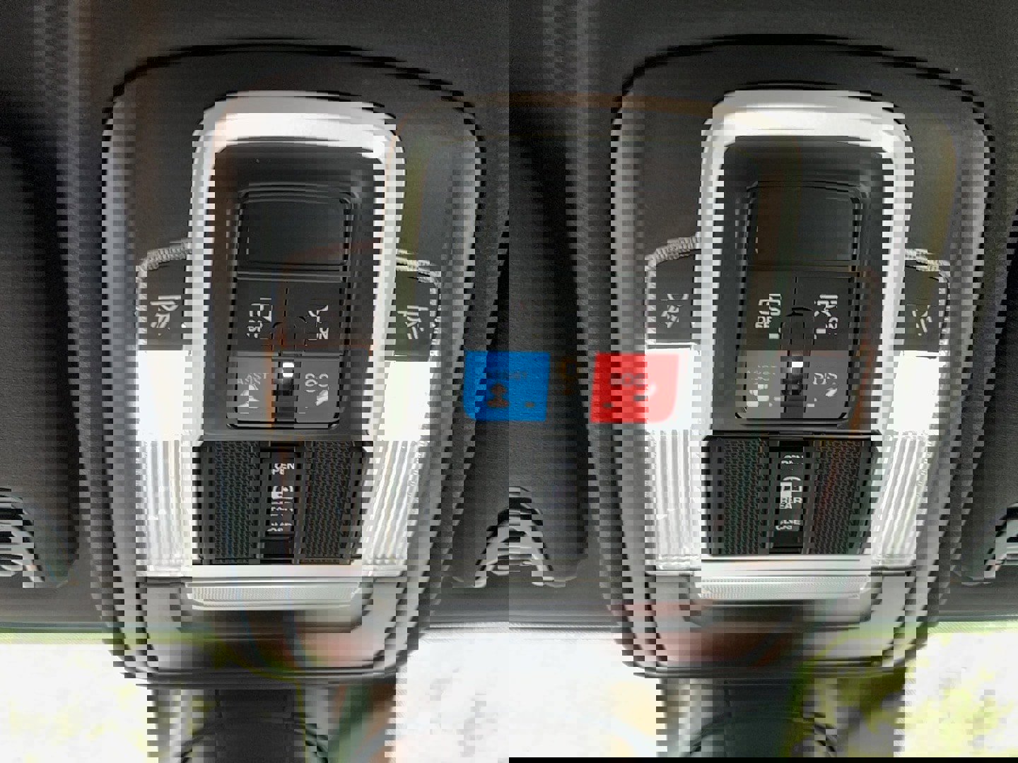 2026 RAM 4500 4x4 Crew Cab DRW