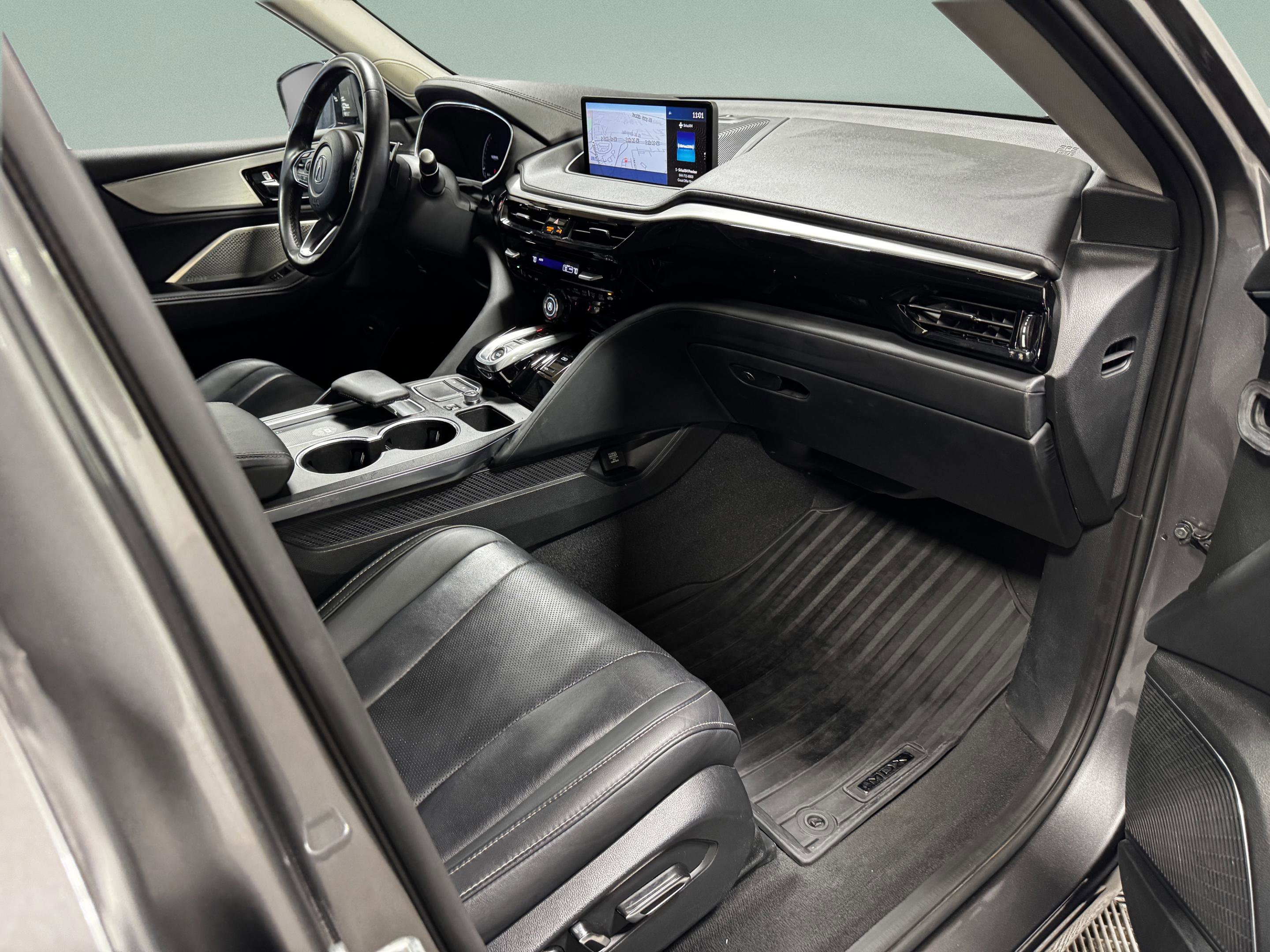 2023 Acura MDX FWD w/ Technology Package