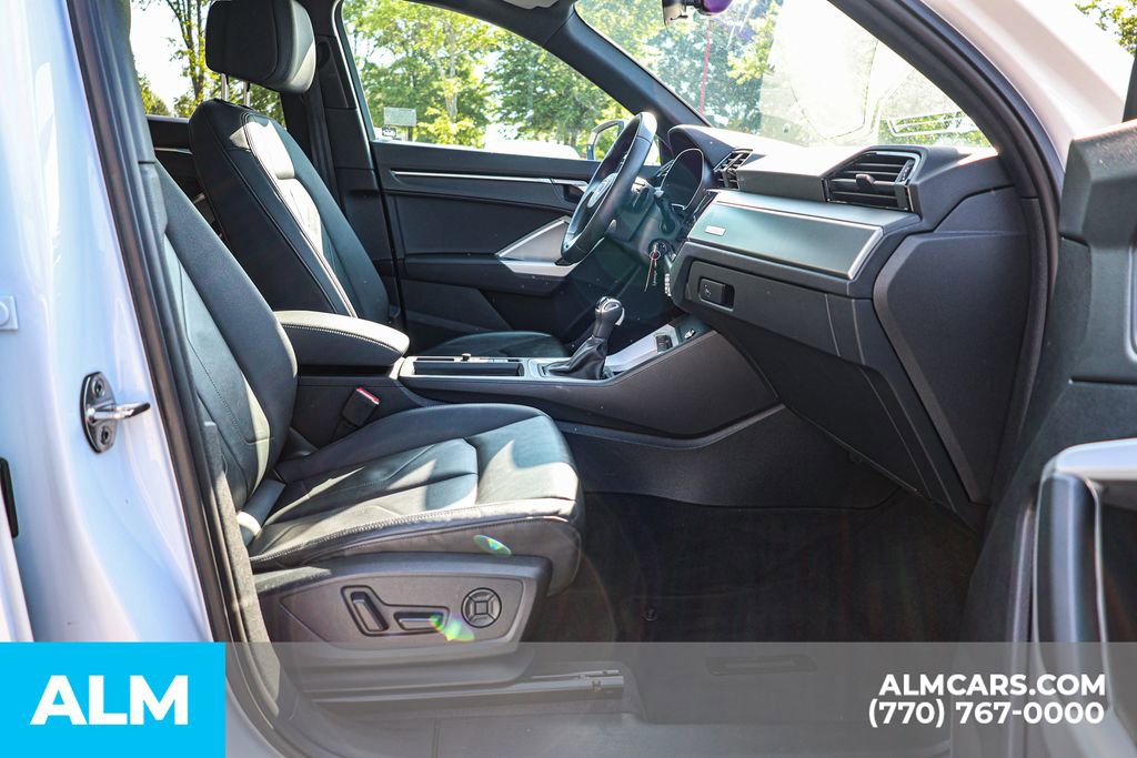 2025 Audi Q3 2.0T Premium