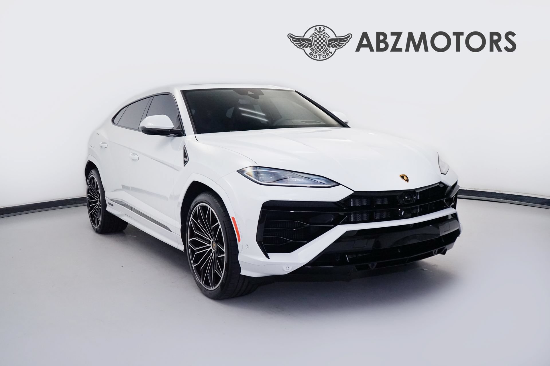Used 2025 Lamborghini Urus SE