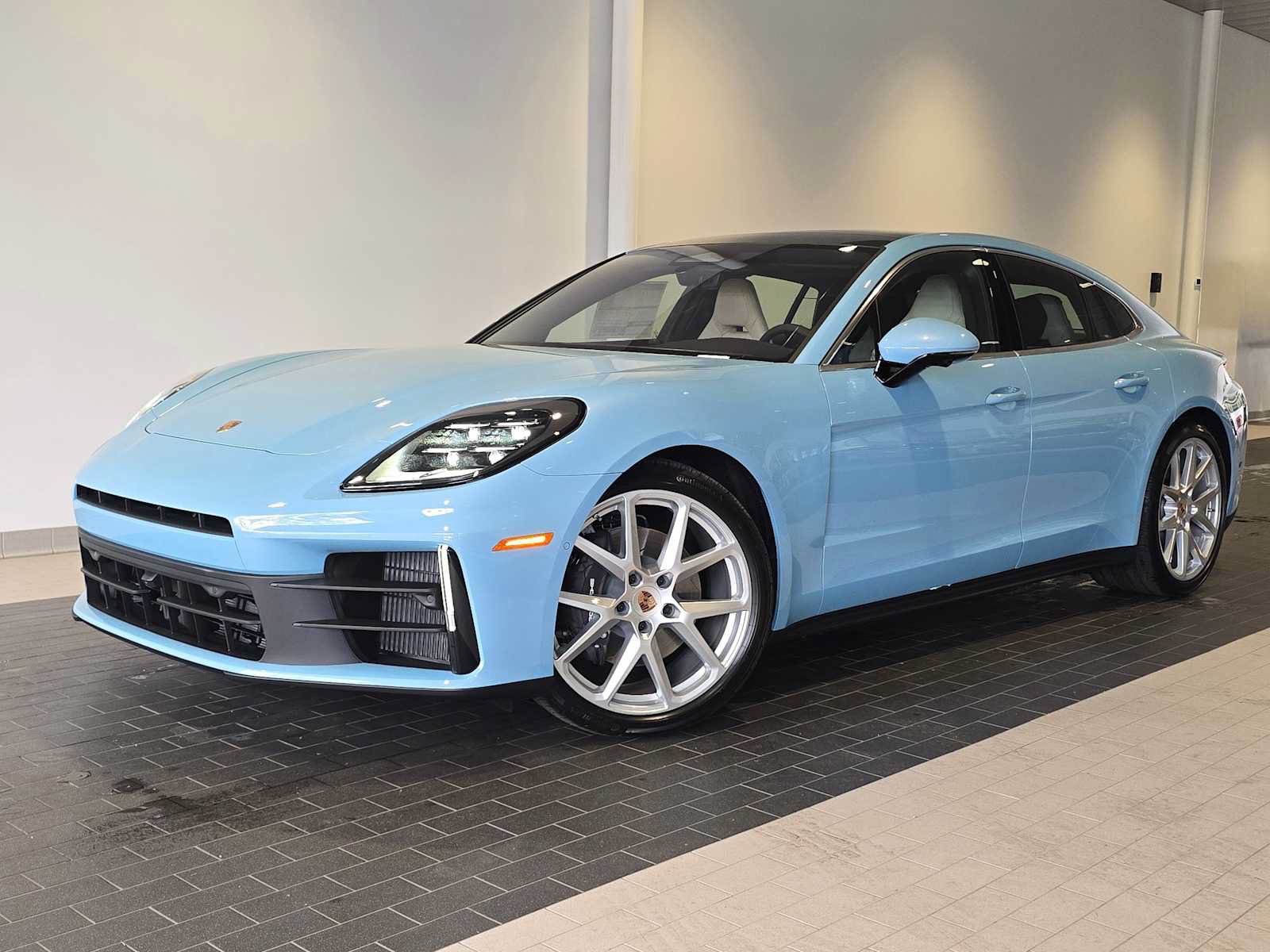 New 2026 Porsche Panamera 4