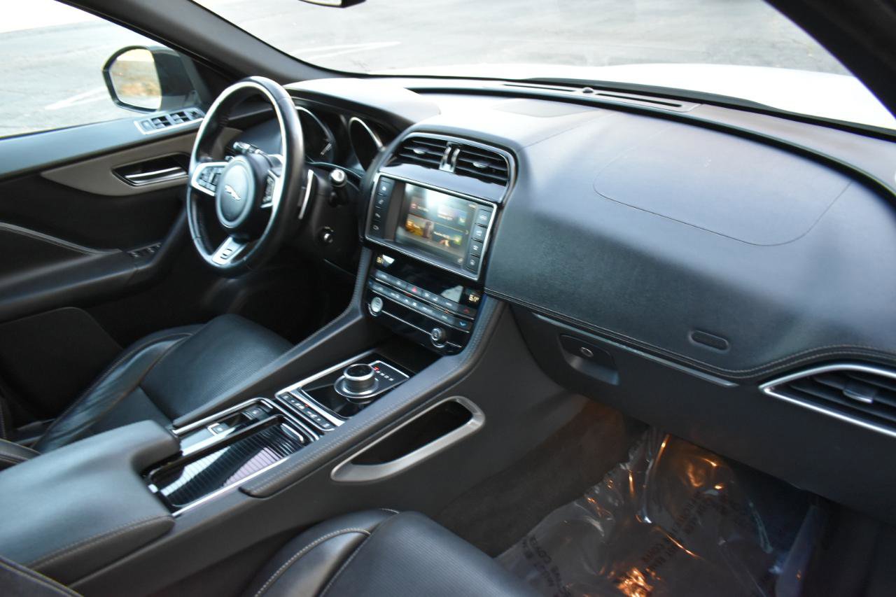 2018 Jaguar F-Pace S