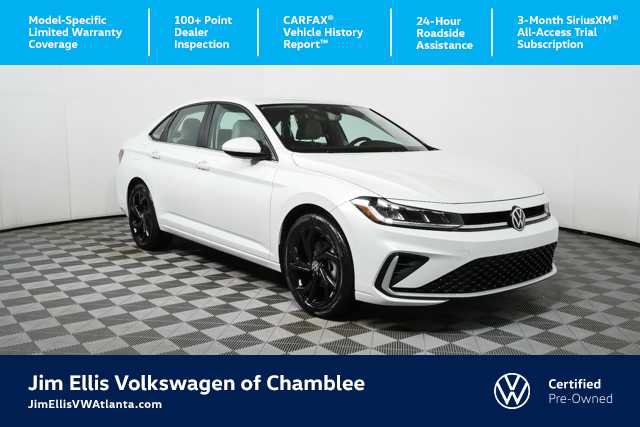 Certified 2025 Volkswagen Jetta SE w/ Black Wheel Package