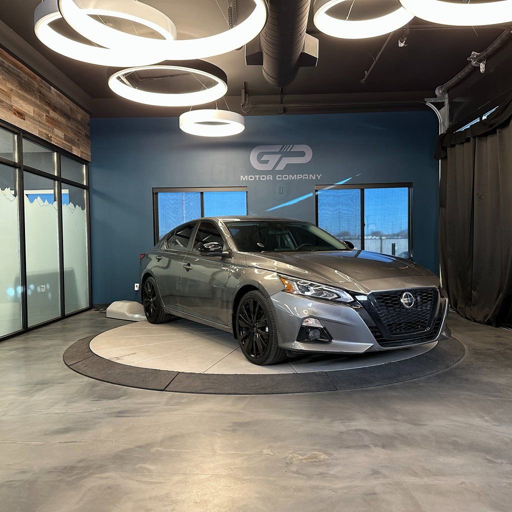 2022 Nissan Altima 2.5 SR