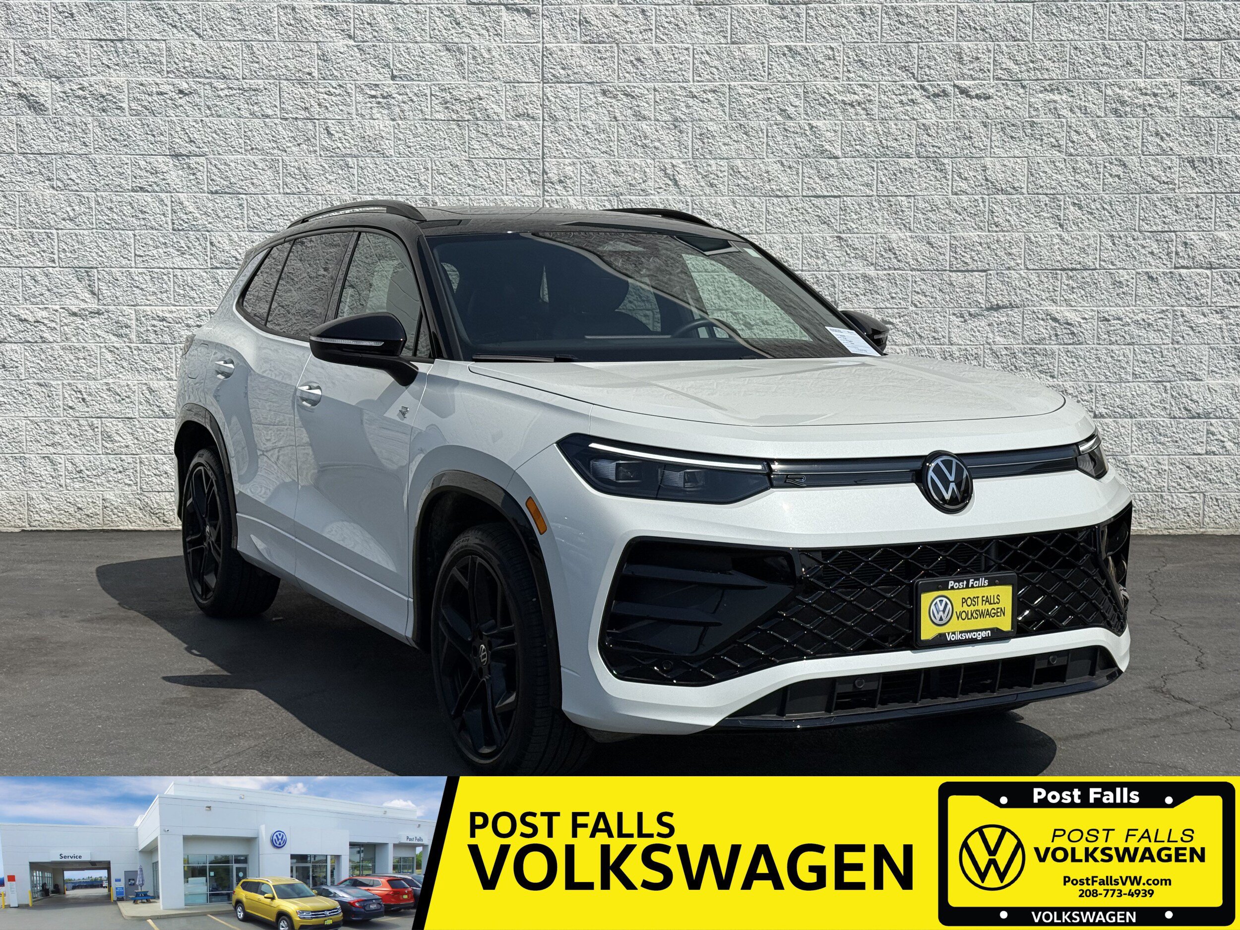 Used 2025 Volkswagen Tiguan SE R-Line