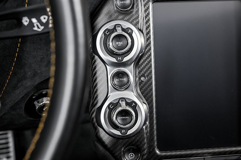 Used 2020 McLaren 720S Performance photo 29