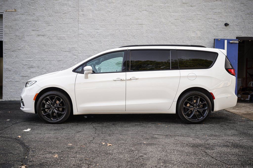 2022 Chrysler Pacifica Touring-L