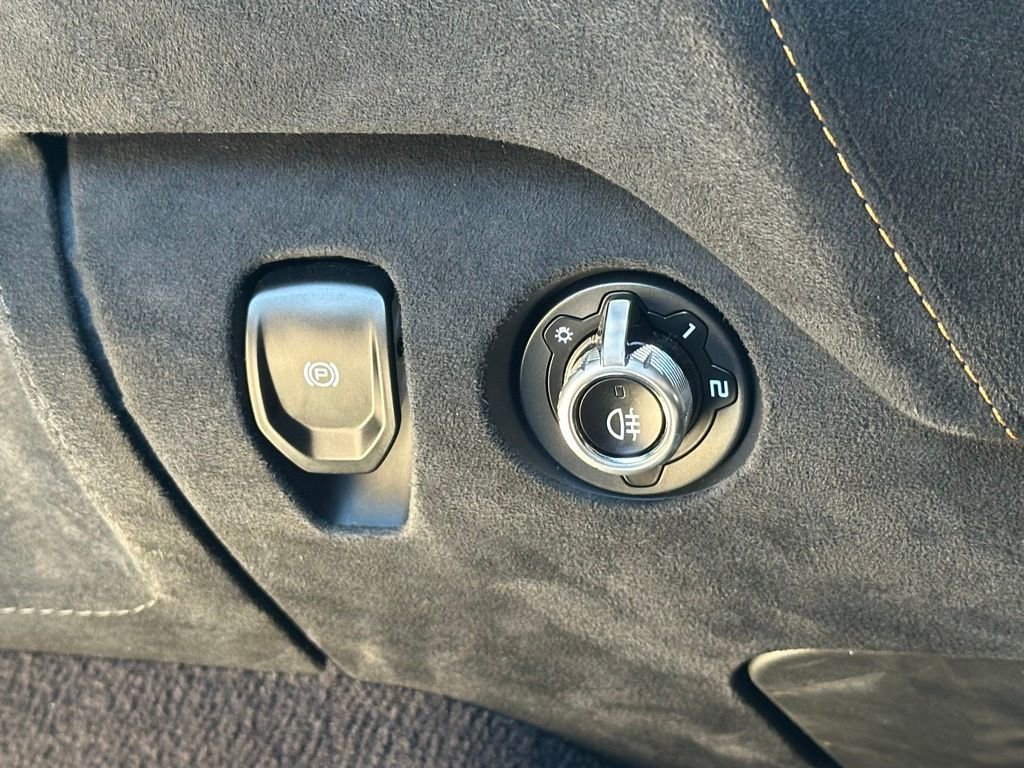 Used 2019 McLaren 720S Performance photo 37