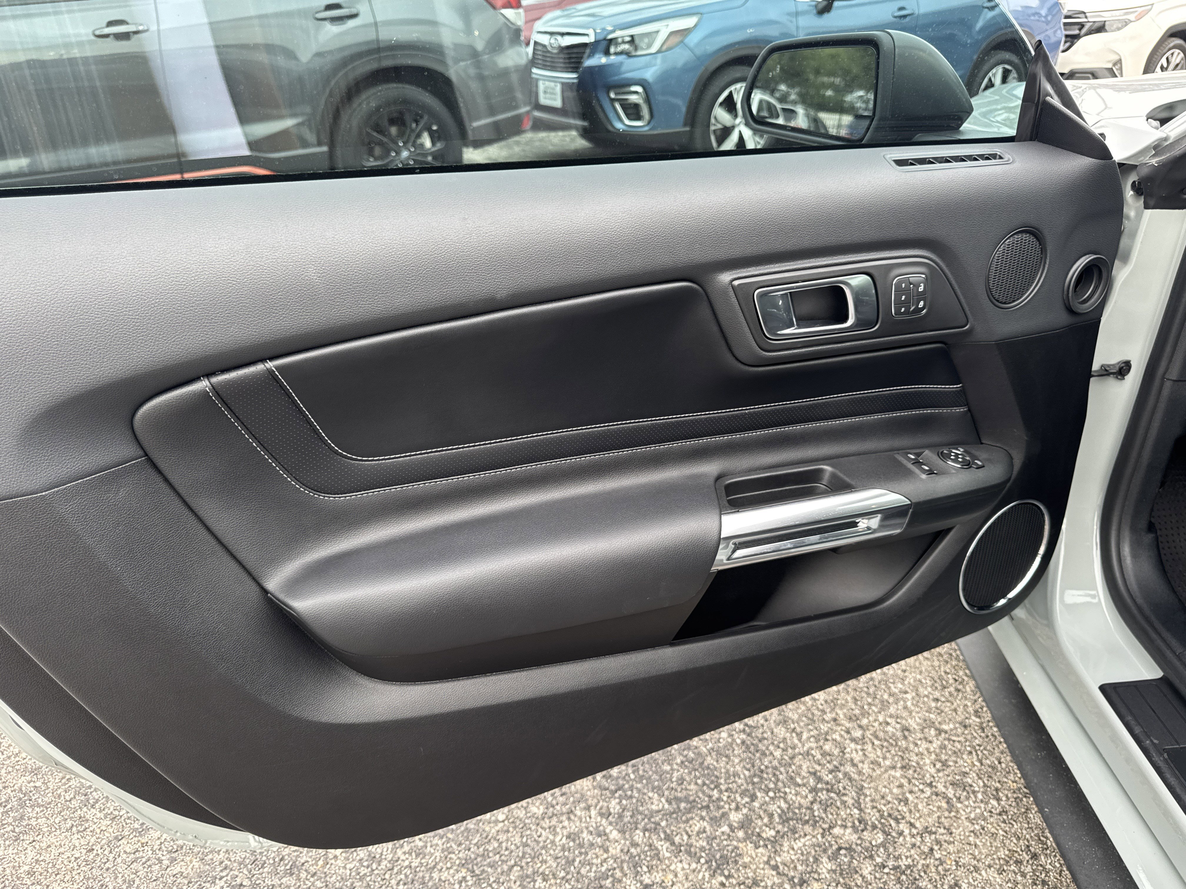 2022 Ford Mustang Mach 1