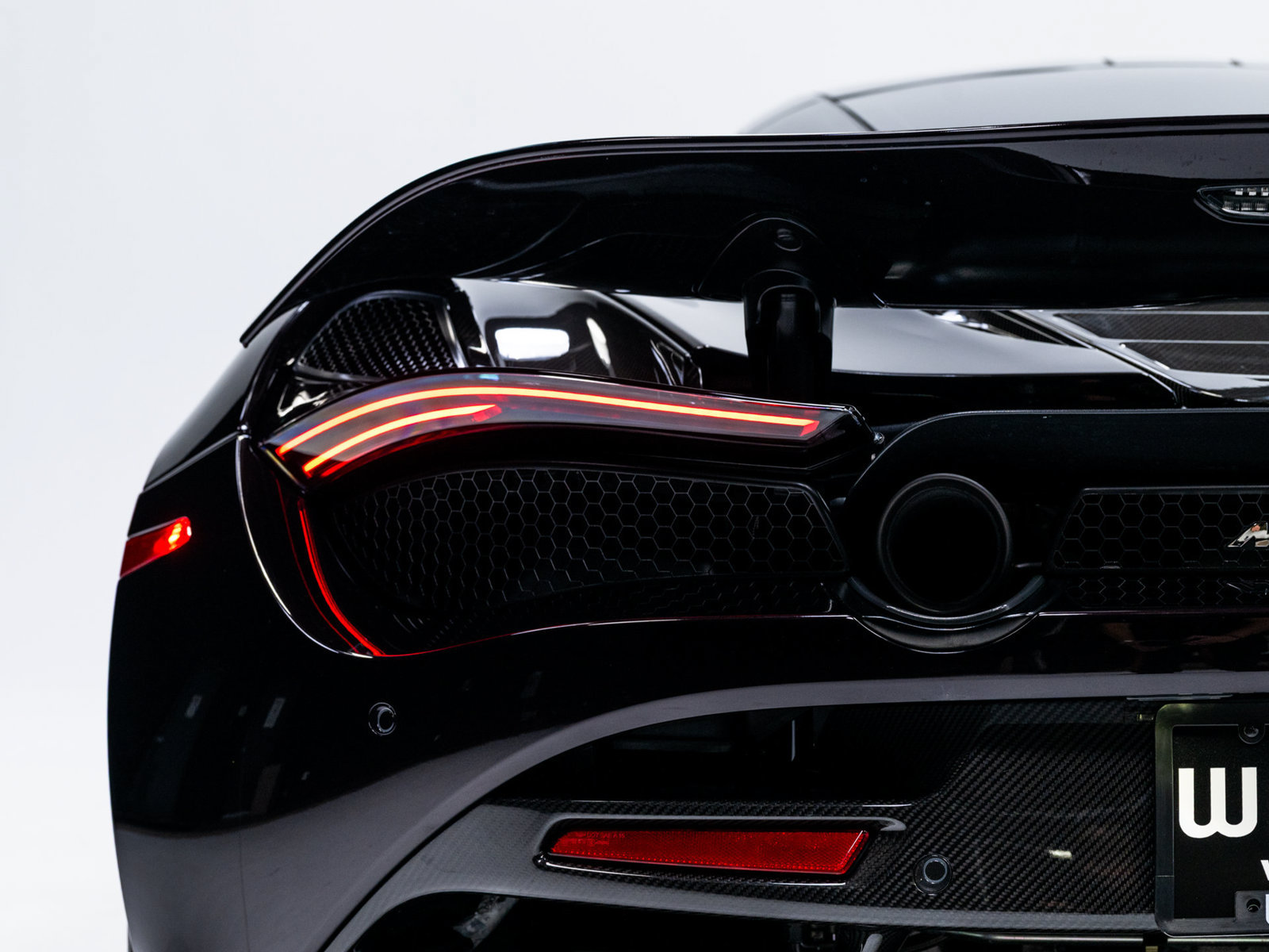 Used 2018 McLaren 720S Luxury photo 72