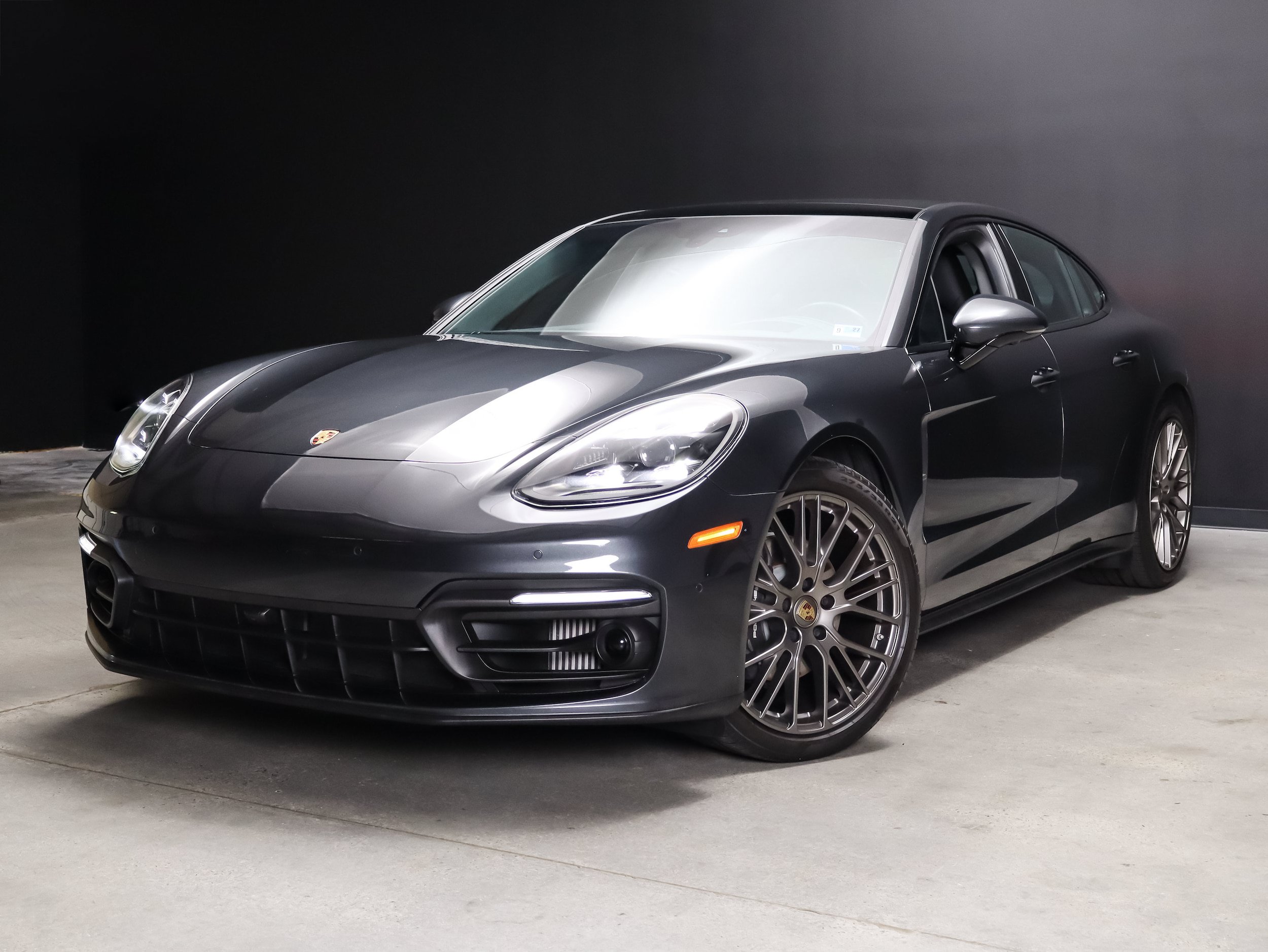 Used 2022 Porsche Panamera Platinum Edition w/ Assistance Package